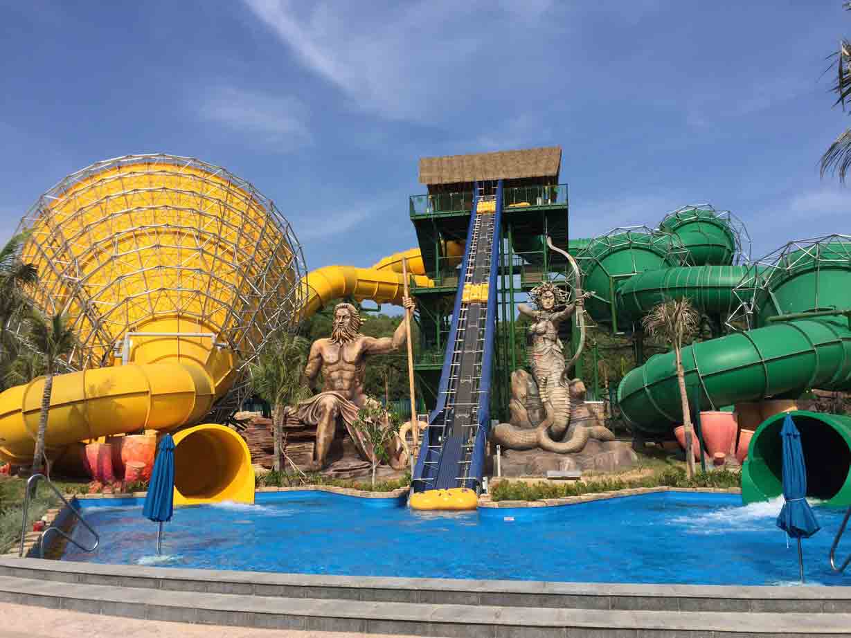 http://vgtwaterparks.com/wp-content/uploads/AquatopiaWaterPark.jpg