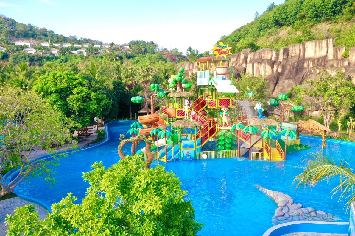 http://vgtwaterparks.com/wp-content/uploads/water-tribe-village-vinwonders-nha-trang-water-park.jpg