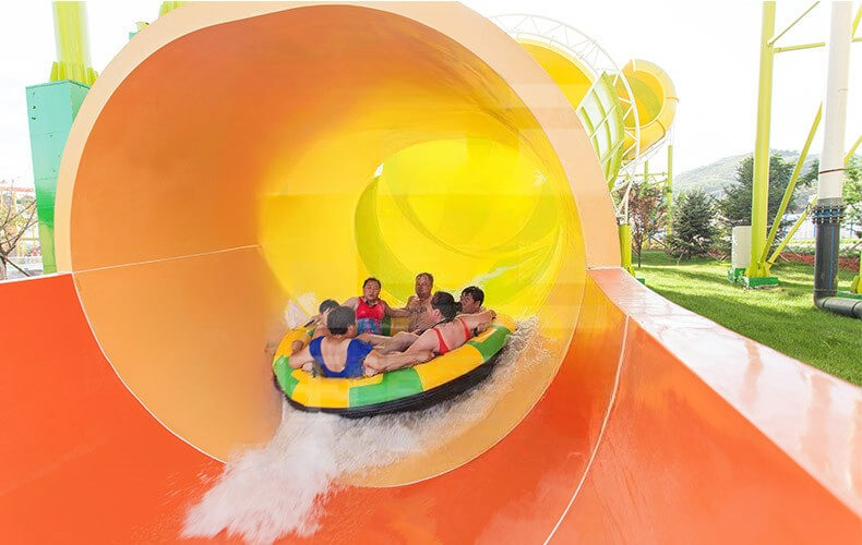 truot-tran-cong-vien-nuoc-VGTwaterparks