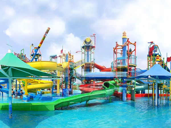 lang-nuoc-lon-4-cong-vien-nuoc-VGTwaterparks