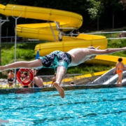 Wiegand.waterrides – Điểm tham quan cho mùa bể bơi ngoài trời