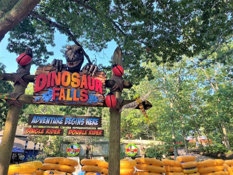 Thác nước khủng long Splash Splash