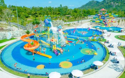 Khung cảnh nhộn nhịp của công viên nước Cần Thơ khi vào hè