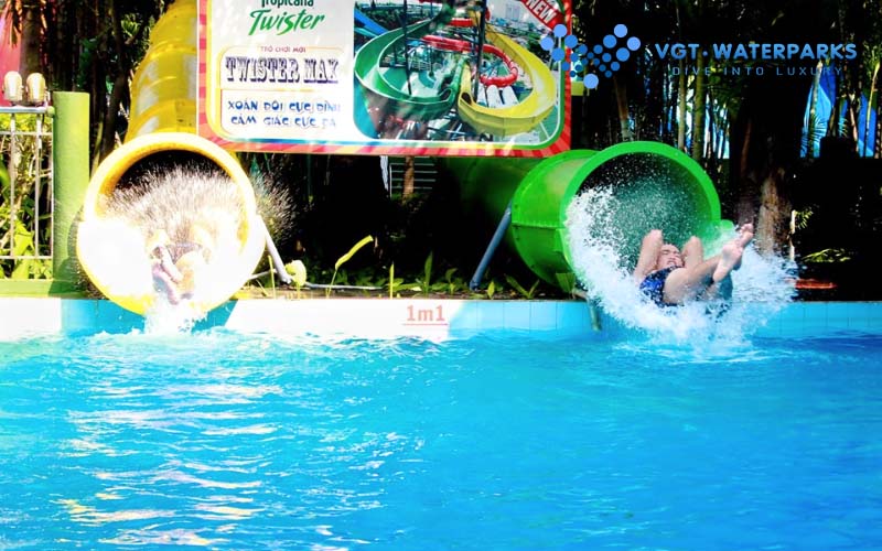 Máng trượt xoắn cực đỉnh